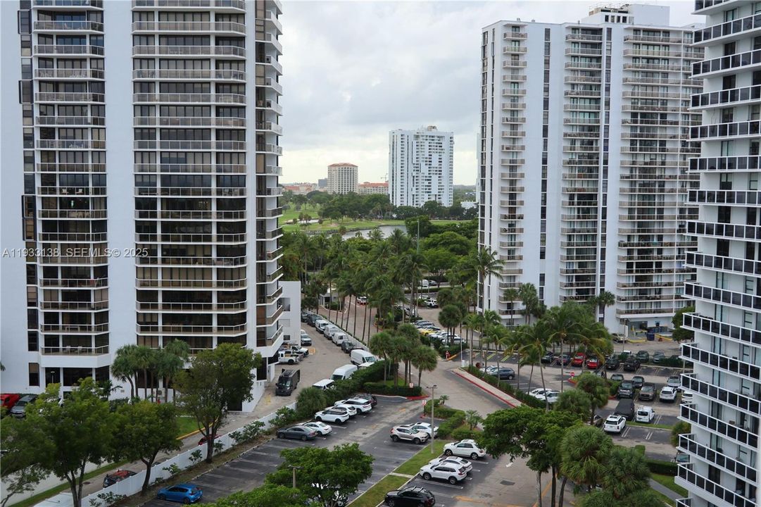 En Renta: $3,750 (3 camas, 3 baños, 1450 Pies cuadrados)