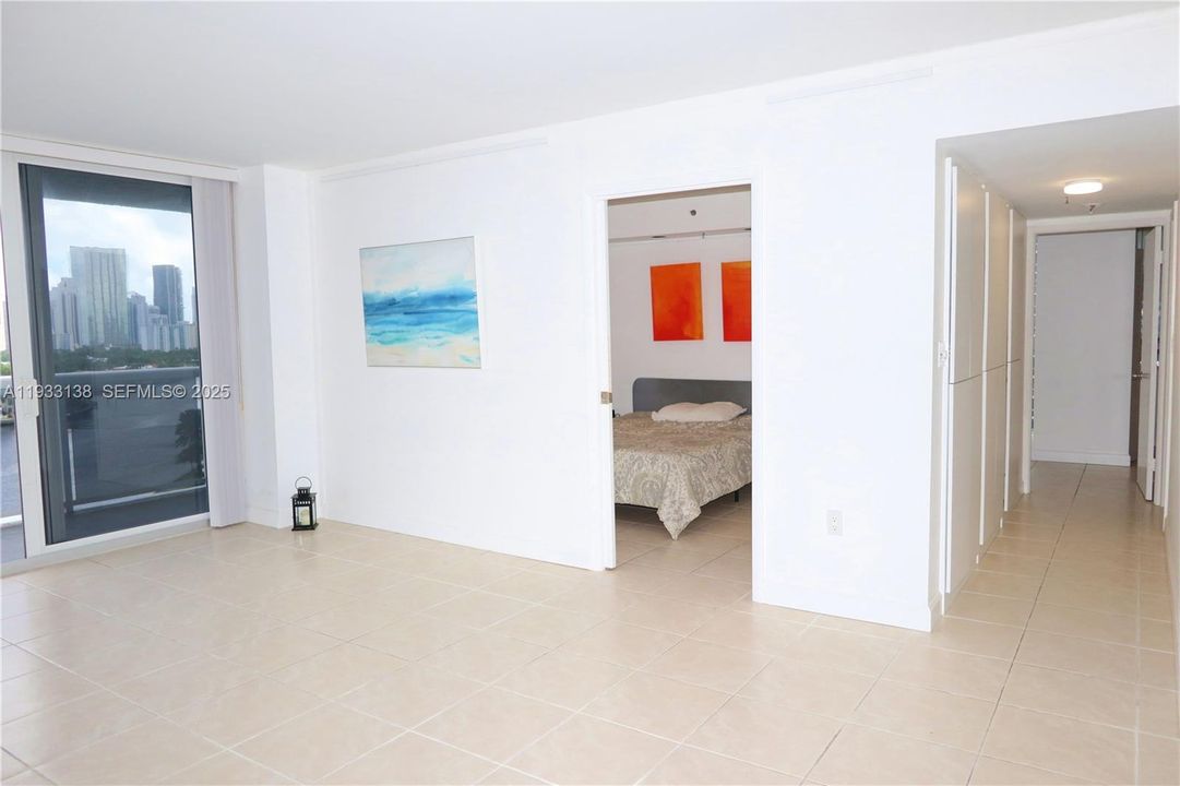 En Renta: $3,750 (3 camas, 3 baños, 1450 Pies cuadrados)