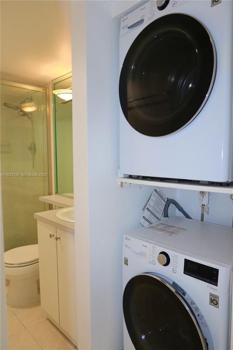 En Renta: $3,750 (3 camas, 3 baños, 1450 Pies cuadrados)