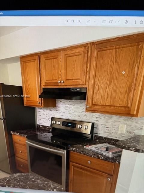 For Rent: $1,800 (2 beds, 1 baths, 980 Square Feet)