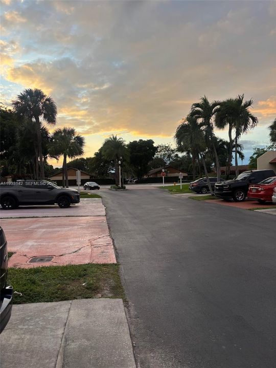 For Rent: $2,500 (4 beds, 2 baths, 1720 Square Feet)