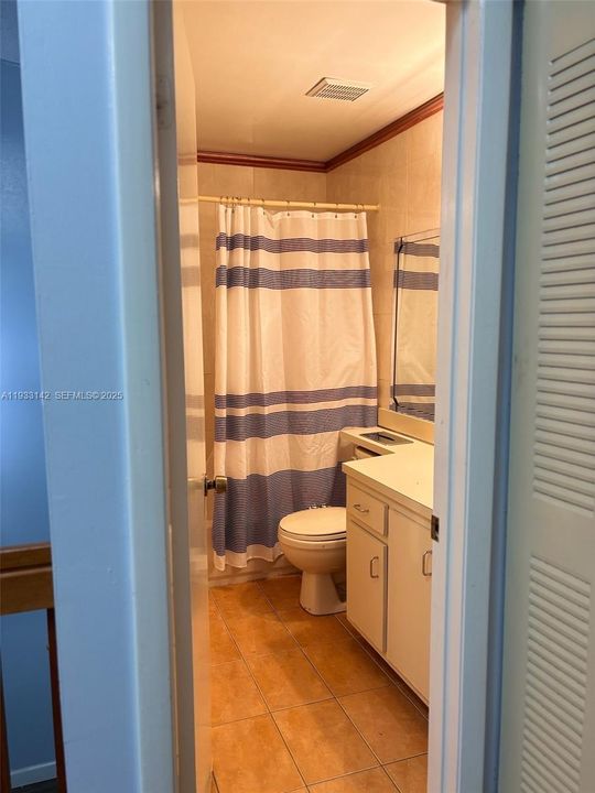 For Rent: $2,500 (4 beds, 2 baths, 1720 Square Feet)