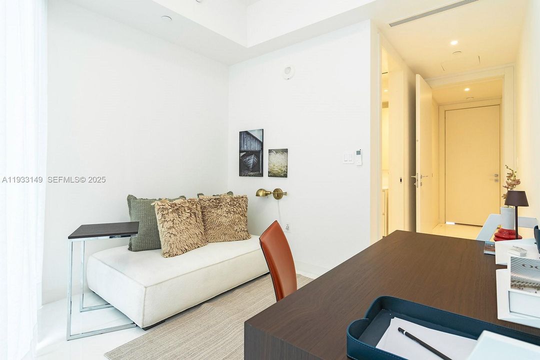 For Sale: $6,950,000 (5 beds, 5 baths, 3560 Square Feet)