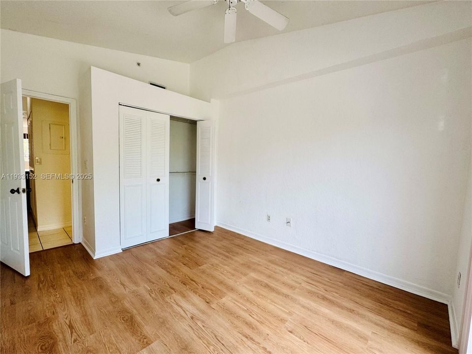 出租: $2,600 (3 贝兹, 3 浴室, 1409 平方英尺)