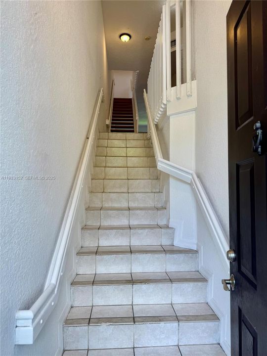 出租: $2,600 (3 贝兹, 3 浴室, 1409 平方英尺)