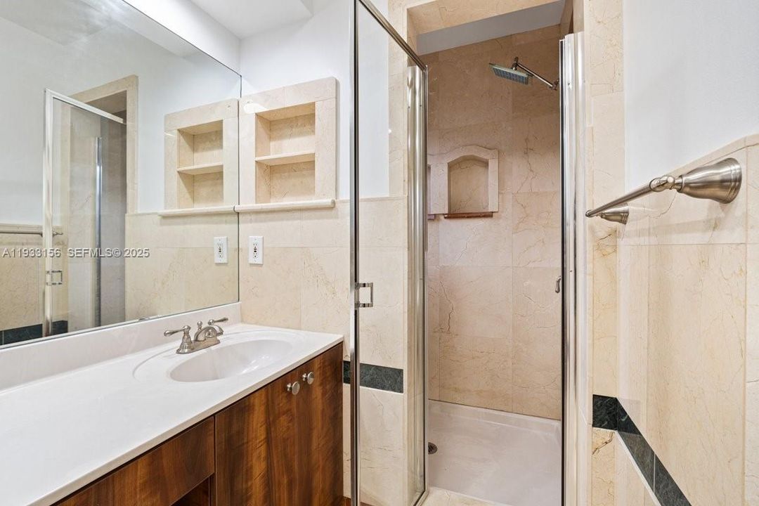 В аренду: $5,500 (4 спален, 2 ванн, 2150 Квадратных фут)