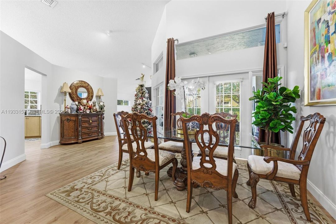 For Sale: $840,000 (4 beds, 2 baths, 2324 Square Feet)