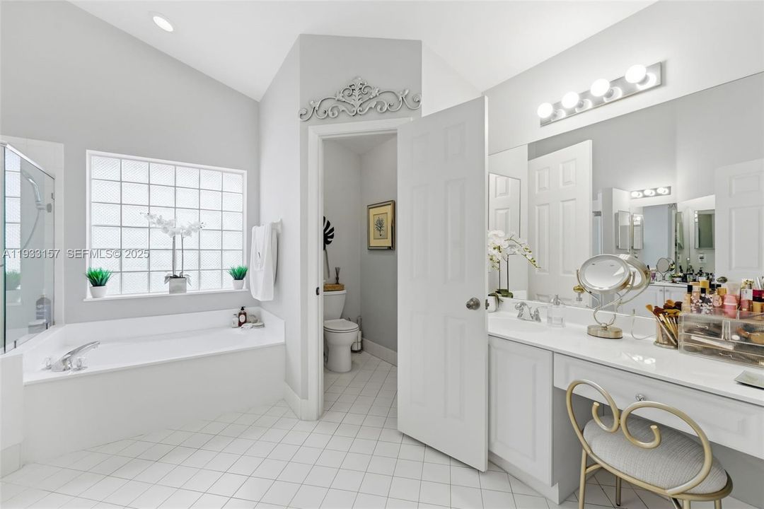 For Sale: $840,000 (4 beds, 2 baths, 2324 Square Feet)