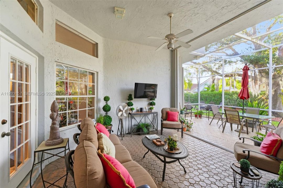 For Sale: $840,000 (4 beds, 2 baths, 2324 Square Feet)