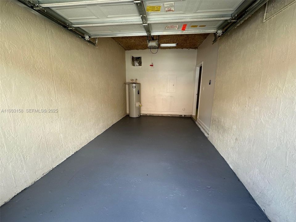 For Rent: $2,600 (3 beds, 2 baths, 1520 Square Feet)