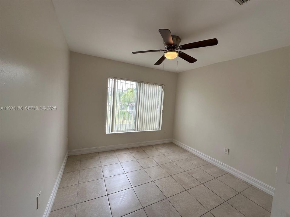 For Rent: $2,600 (3 beds, 2 baths, 1520 Square Feet)