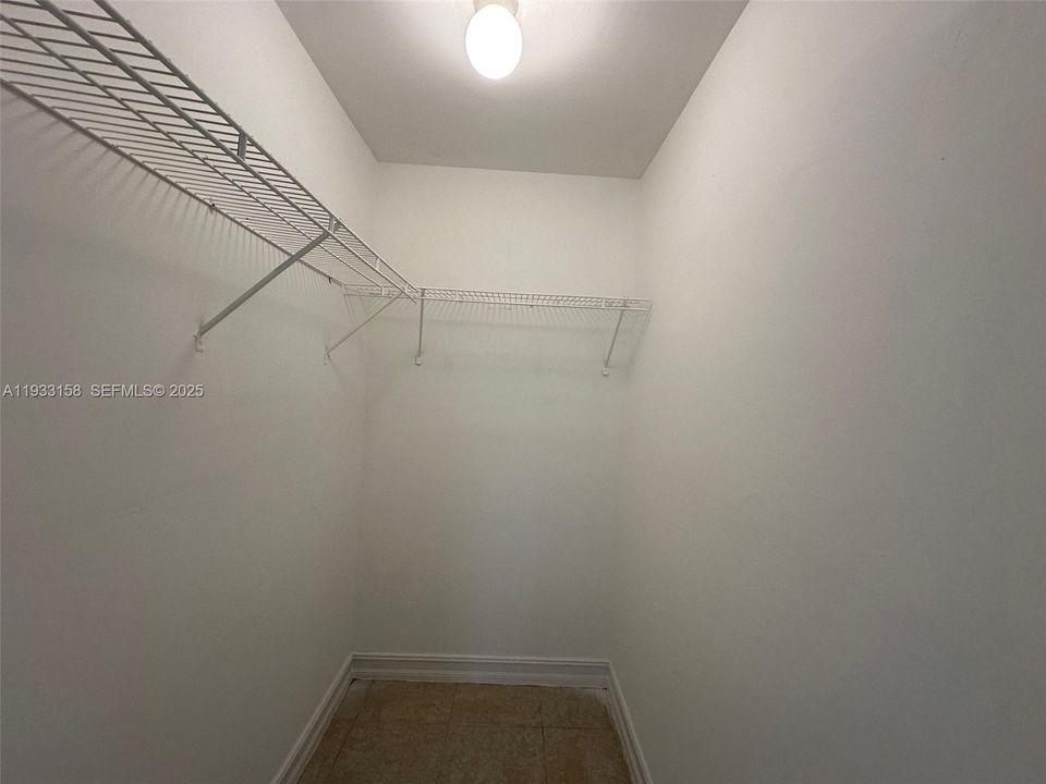 For Rent: $2,600 (3 beds, 2 baths, 1520 Square Feet)