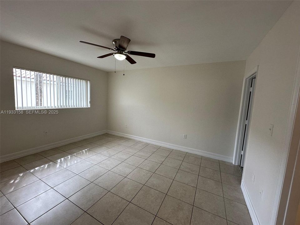 For Rent: $2,600 (3 beds, 2 baths, 1520 Square Feet)