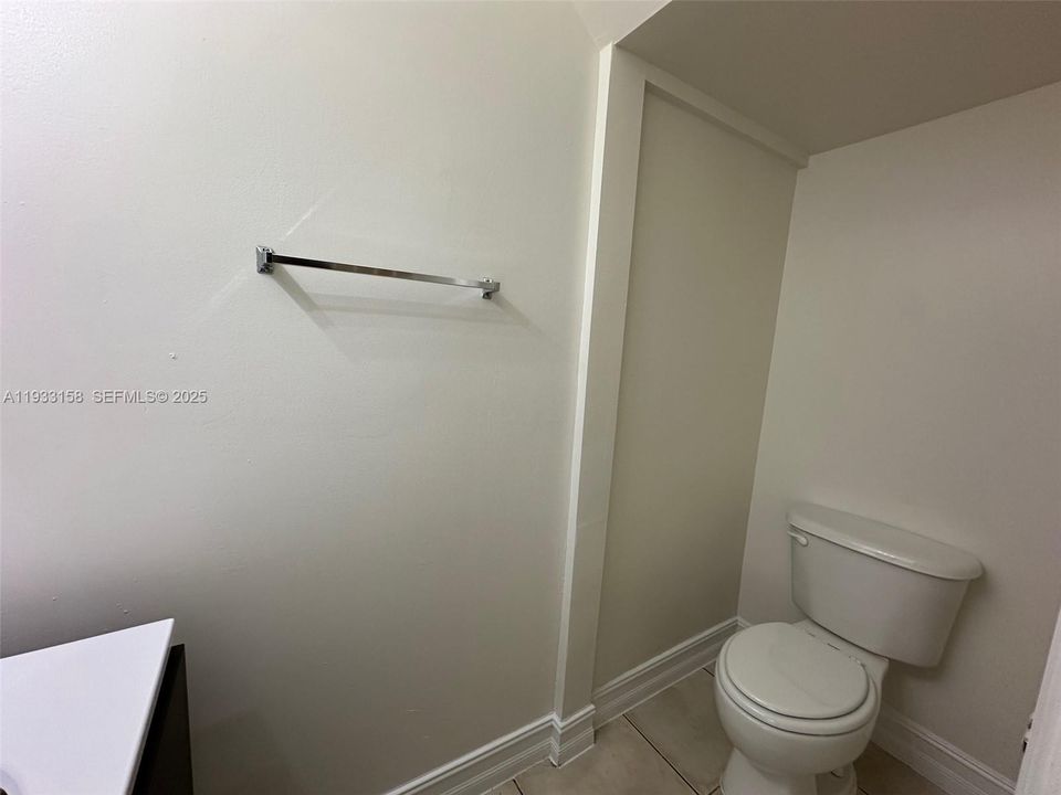 For Rent: $2,600 (3 beds, 2 baths, 1520 Square Feet)