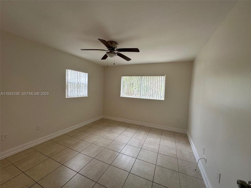 For Rent: $2,600 (3 beds, 2 baths, 1520 Square Feet)
