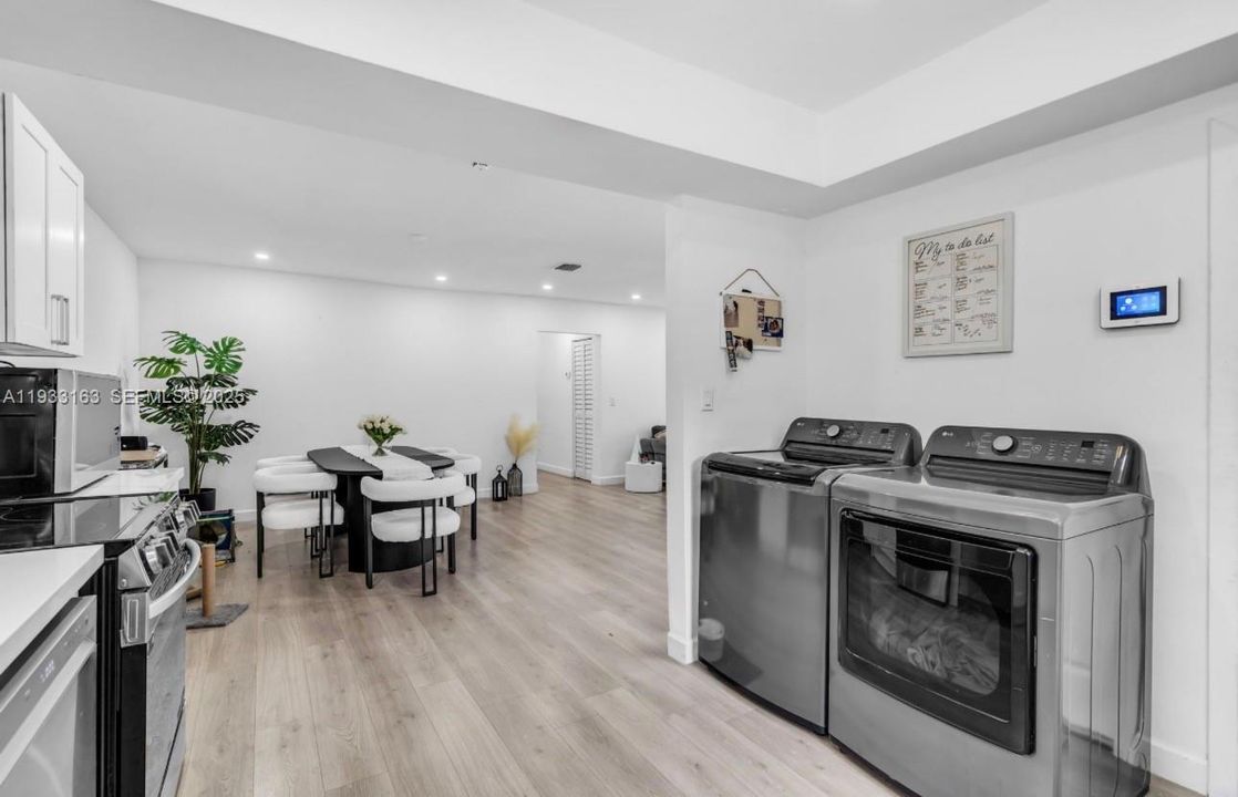 En Renta: $4,500 (4 camas, 3 baños, 1754 Pies cuadrados)