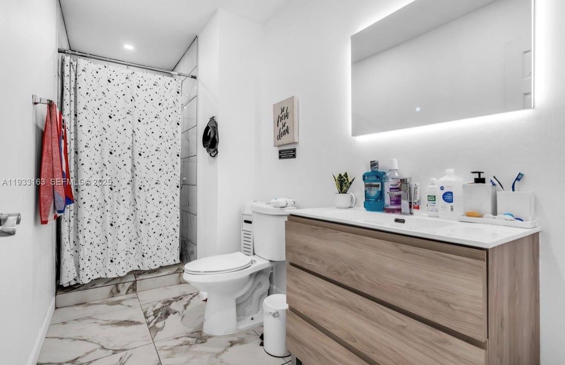 En Renta: $4,500 (4 camas, 3 baños, 1754 Pies cuadrados)