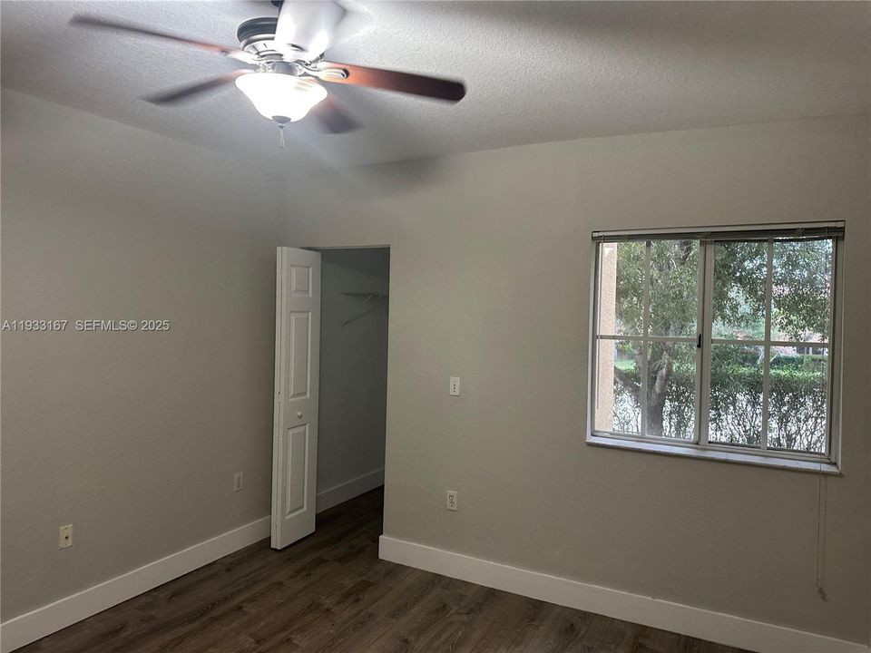 For Rent: $2,200 (2 beds, 2 baths, 966 Square Feet)