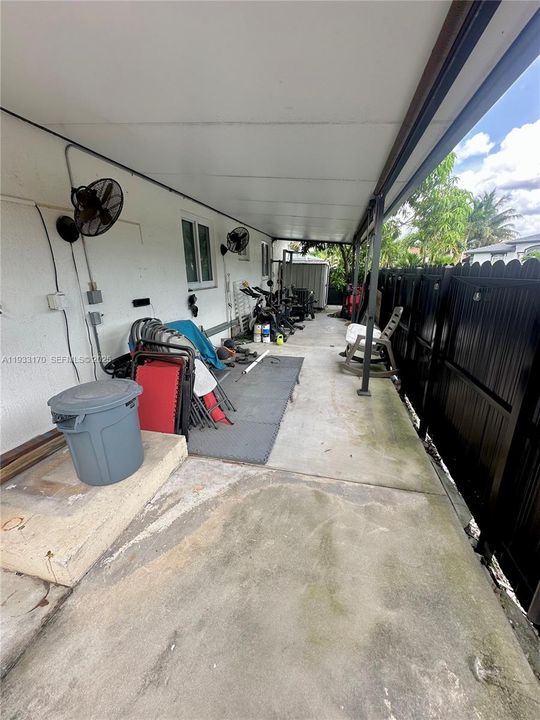 В аренду: $3,900 (4 спален, 2 ванн, 1700 Квадратных фут)