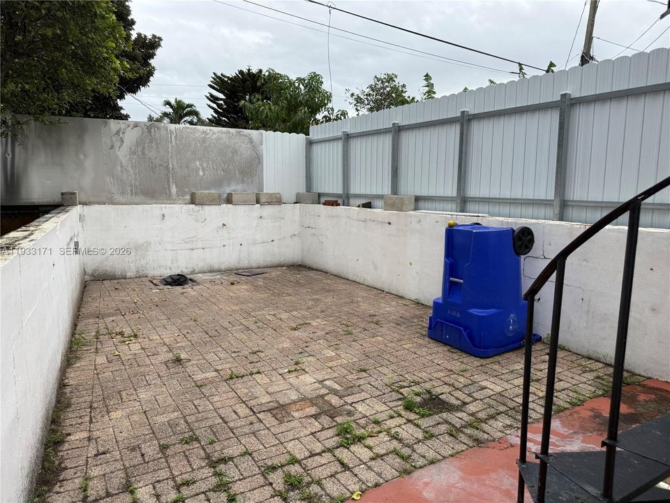 出租: $2,250 (2 贝兹, 2 浴室, 1084 平方英尺)