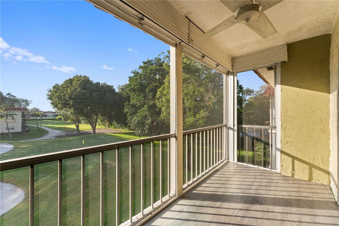 For Sale: $130,000 (2 beds, 2 baths, 1170 Square Feet)