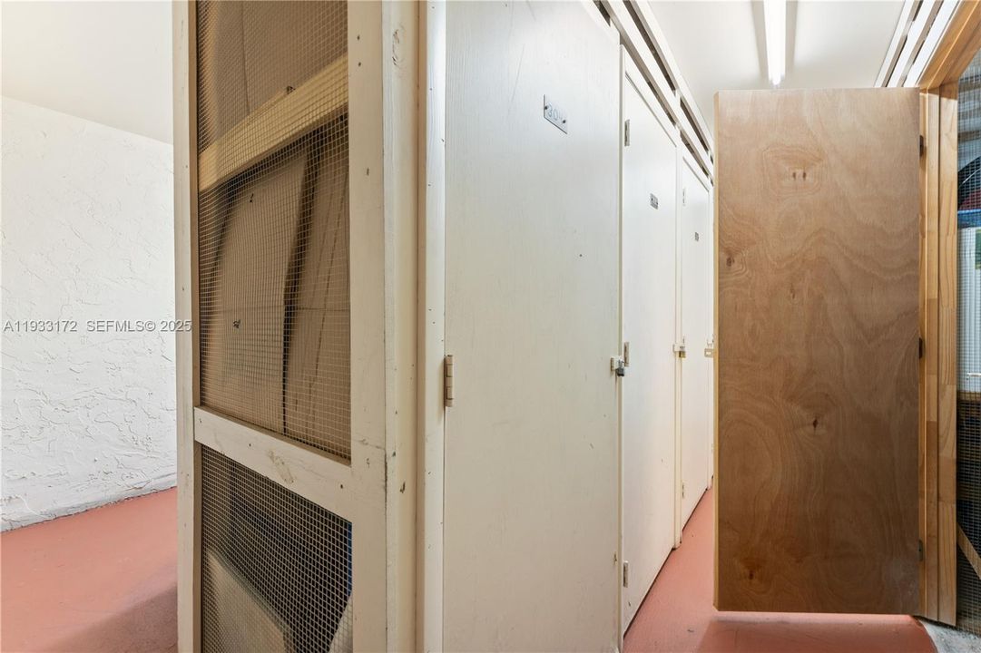 For Sale: $130,000 (2 beds, 2 baths, 1170 Square Feet)