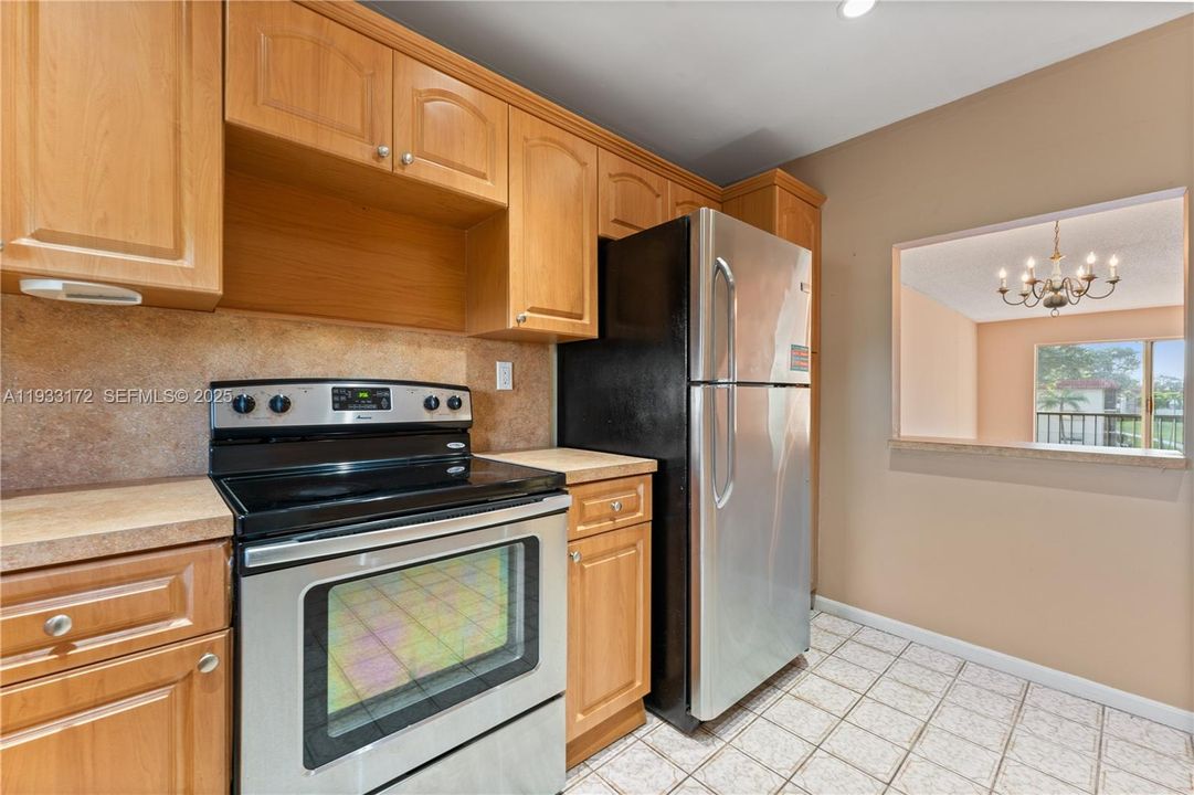 For Sale: $130,000 (2 beds, 2 baths, 1170 Square Feet)