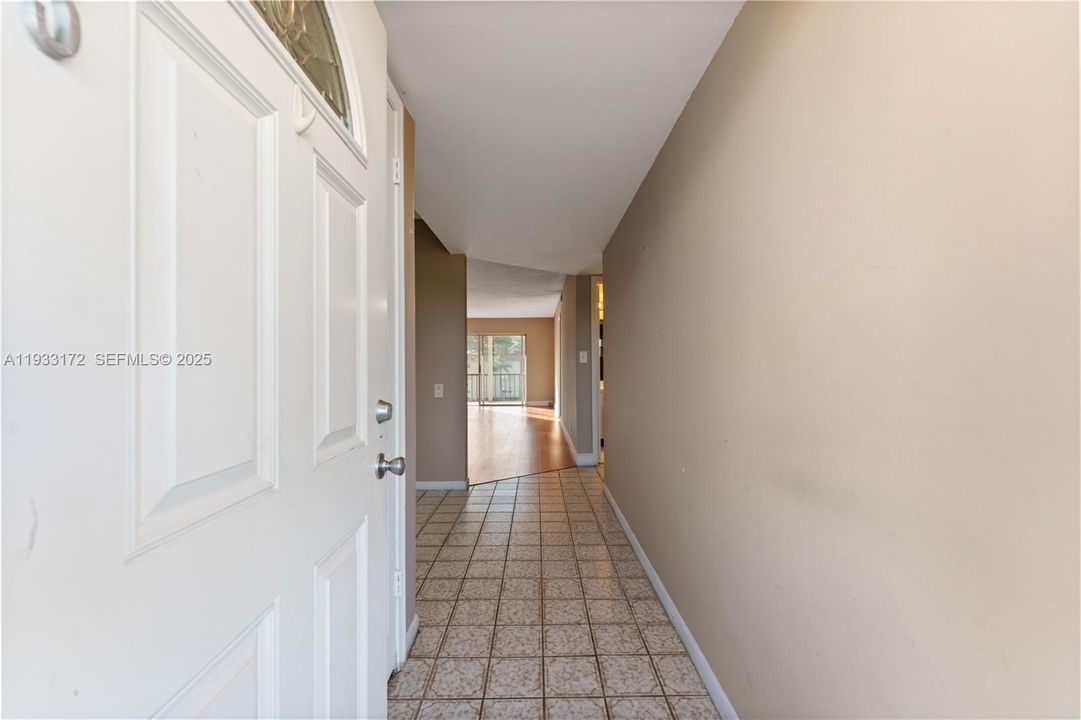 For Sale: $130,000 (2 beds, 2 baths, 1170 Square Feet)