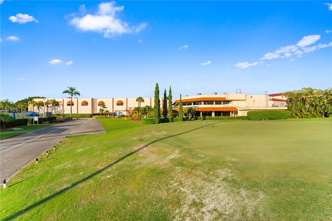 For Sale: $130,000 (2 beds, 2 baths, 1170 Square Feet)