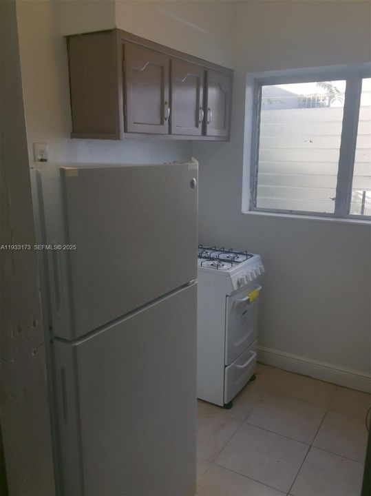 For Rent: $1,650 (0 beds, 1 baths, 409 Square Feet)