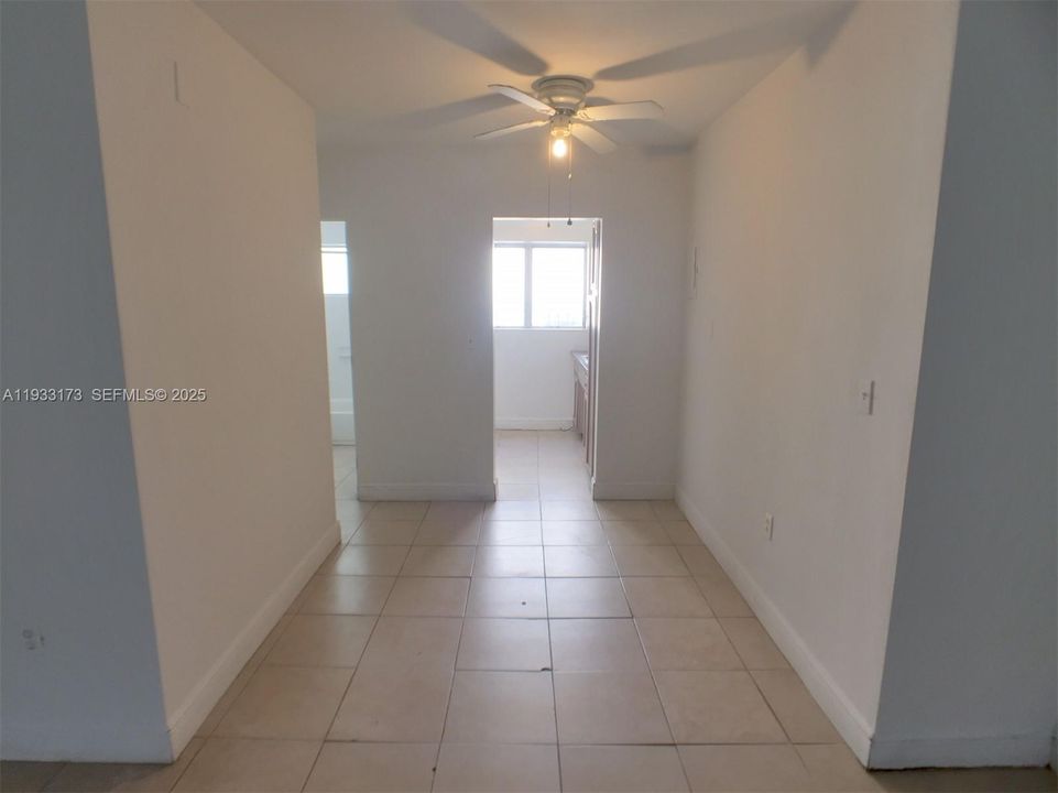 For Rent: $1,650 (0 beds, 1 baths, 409 Square Feet)