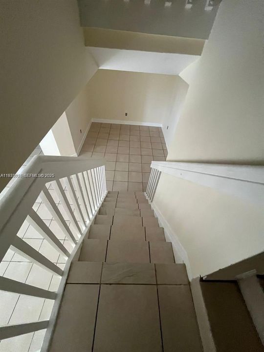 For Rent: $2,750 (4 beds, 2 baths, 1616 Square Feet)