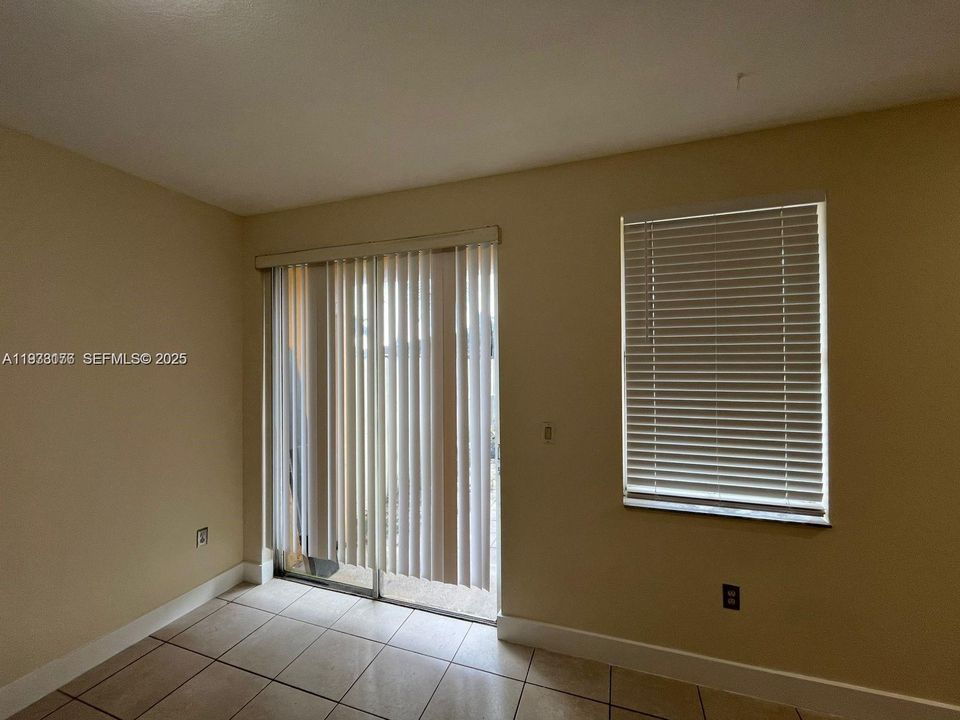 For Rent: $2,750 (4 beds, 2 baths, 1616 Square Feet)