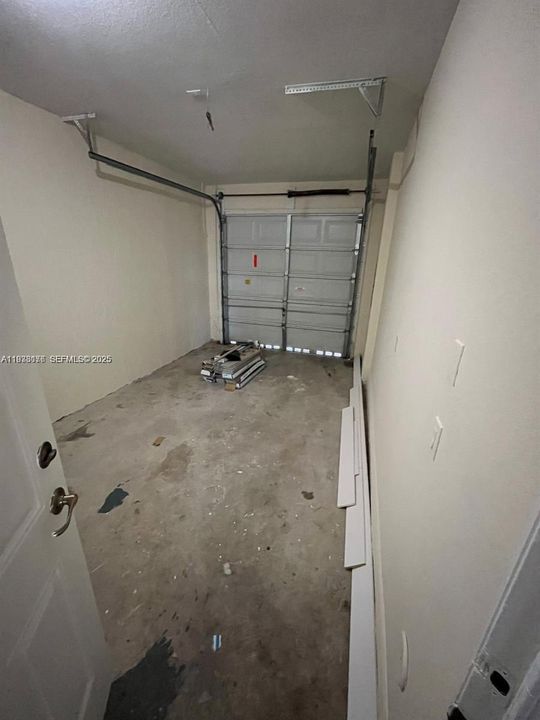 For Rent: $2,750 (4 beds, 2 baths, 1616 Square Feet)