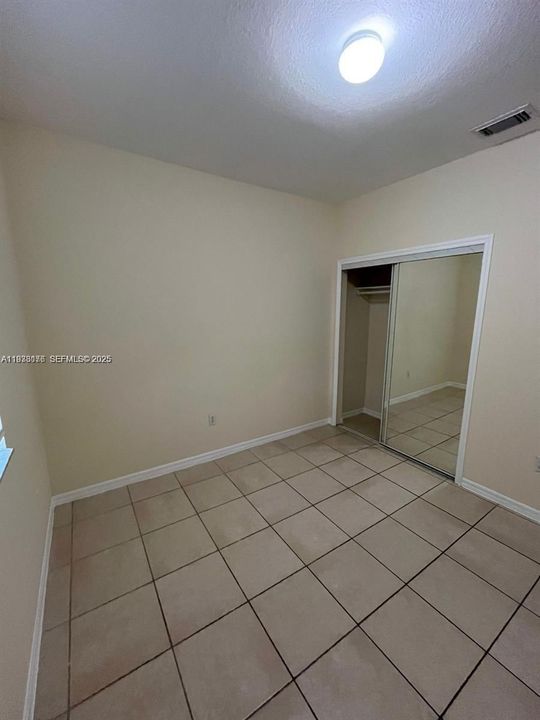 For Rent: $2,750 (4 beds, 2 baths, 1616 Square Feet)