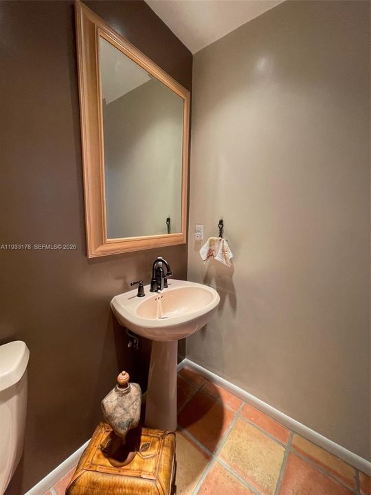 For Sale: $1,219,000 (4 beds, 2 baths, 2596 Square Feet)