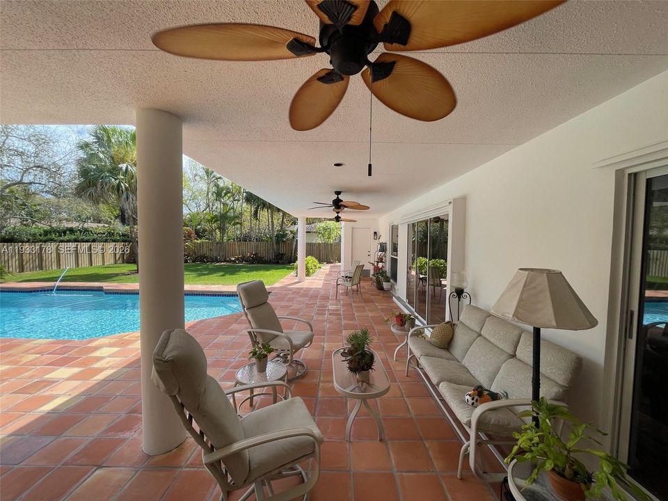 For Sale: $1,219,000 (4 beds, 2 baths, 2596 Square Feet)