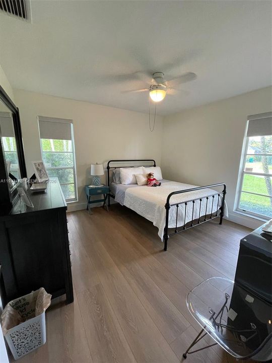 For Sale: $1,219,000 (4 beds, 2 baths, 2596 Square Feet)