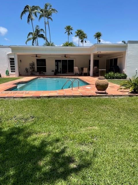 На продажу: $1,375,000 (4 спален, 2 ванн, 2596 Квадратных фут)