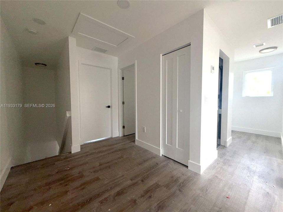 For Sale: $989,000 (0 beds, 0 baths, 3347 Square Feet)