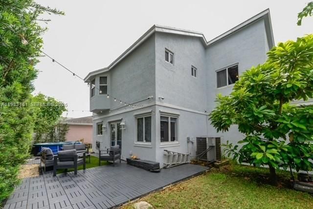 En Renta: $3,800 (4 camas, 3 baños, 2187 Pies cuadrados)