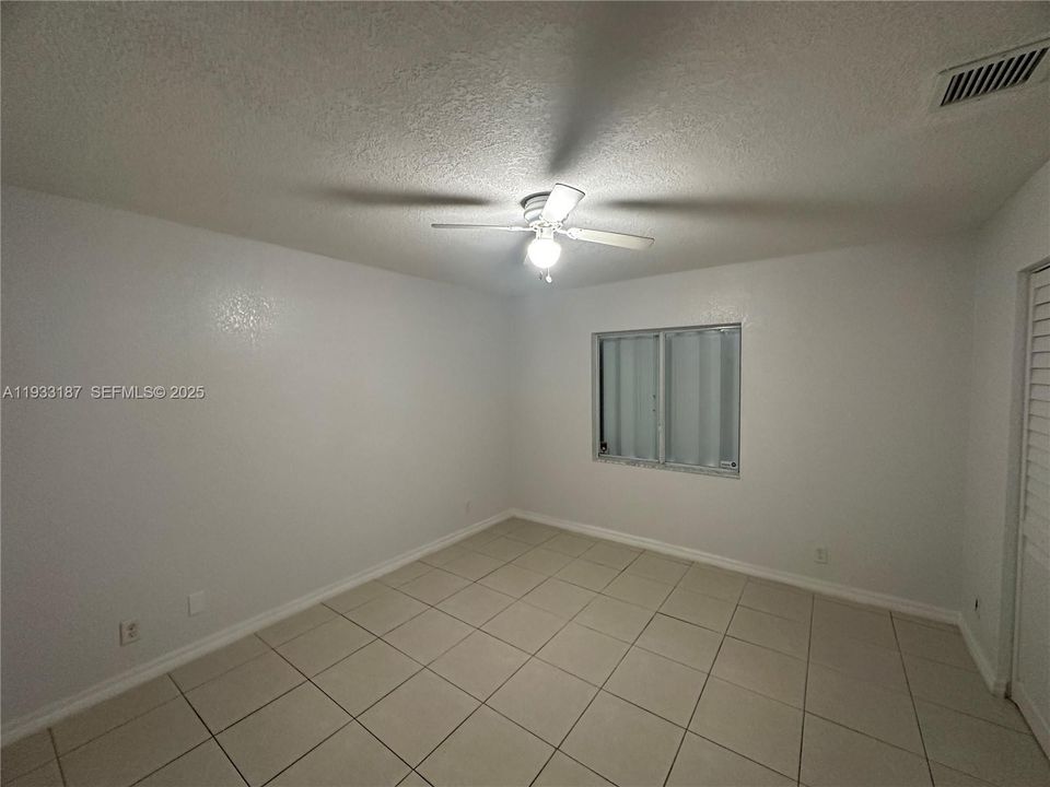 En Renta: $1,850 (2 camas, 1 baños, 1981 Pies cuadrados)