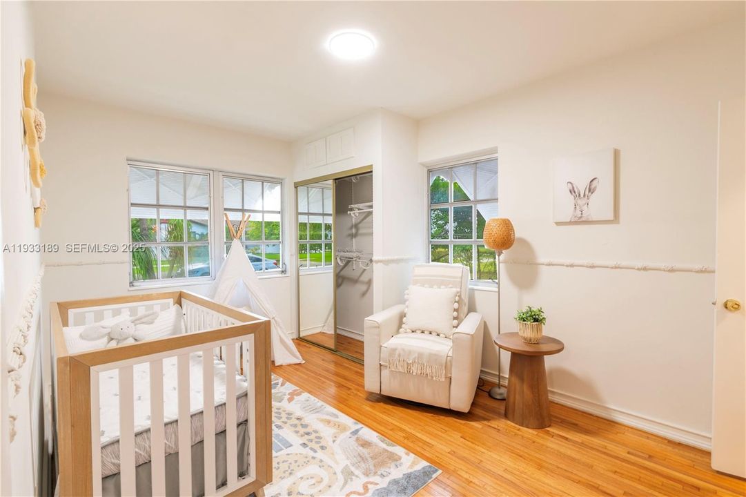 For Sale: $799,000 (3 beds, 2 baths, 1624 Square Feet)