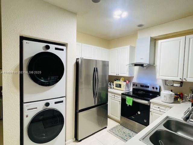 For Sale: $449,000 (3 beds, 2 baths, 1804 Square Feet)