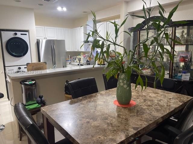 For Sale: $449,000 (3 beds, 2 baths, 1804 Square Feet)