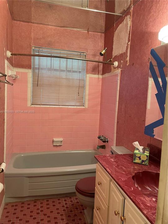 For Sale: $475,000 (3 beds, 2 baths, 1635 Square Feet)