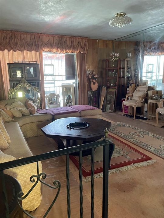 For Sale: $475,000 (3 beds, 2 baths, 1635 Square Feet)