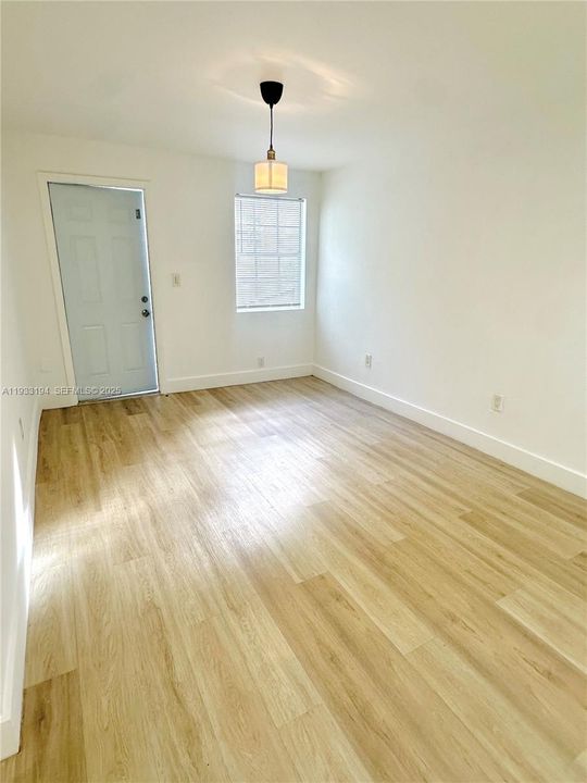 For Rent: $1,700 (1 beds, 1 baths, 0 Square Feet)