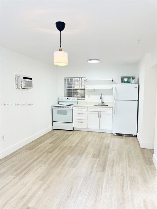 For Rent: $1,700 (1 beds, 1 baths, 0 Square Feet)