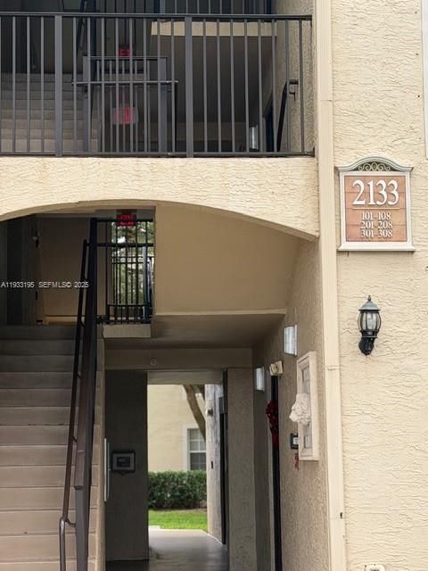 На продажу: $248,000 (1 спален, 1 ванн, 700 Квадратных фут)